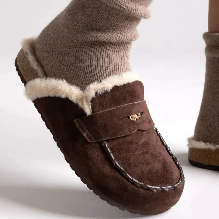 Sabots fourrées en daim