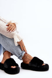 Chaussons plats beiges avec fourrure