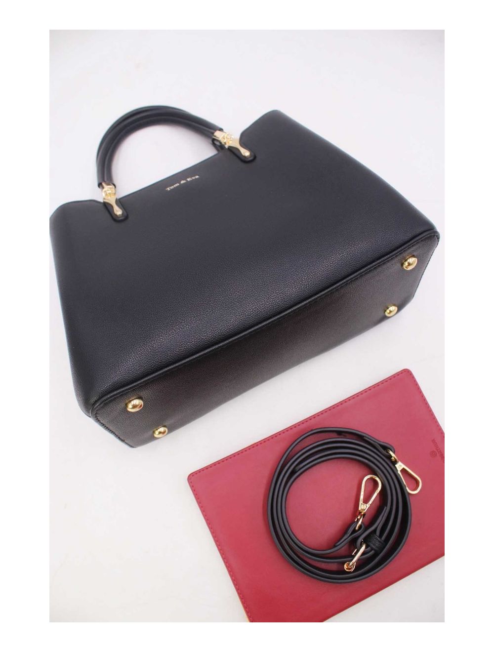 Passer au début de la galerie d'images   Sac à main minimaliste effet cuir