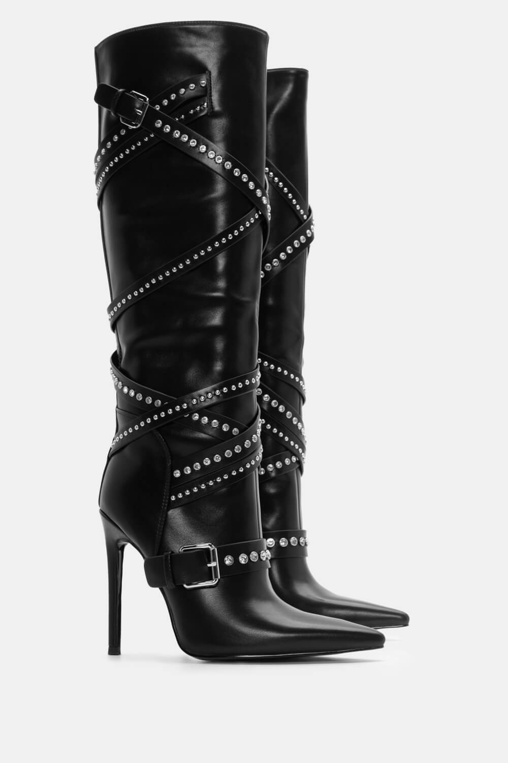 Bottes  pointues avec multiples brides cloutées