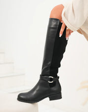 Botteshautes avec lanière et boucle détails en daim