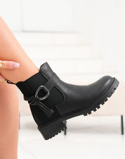 bottines avec sangle nouée