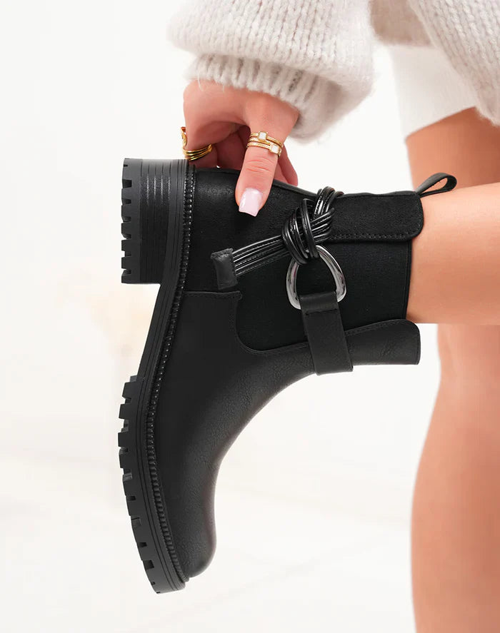 bottines avec sangle nouée