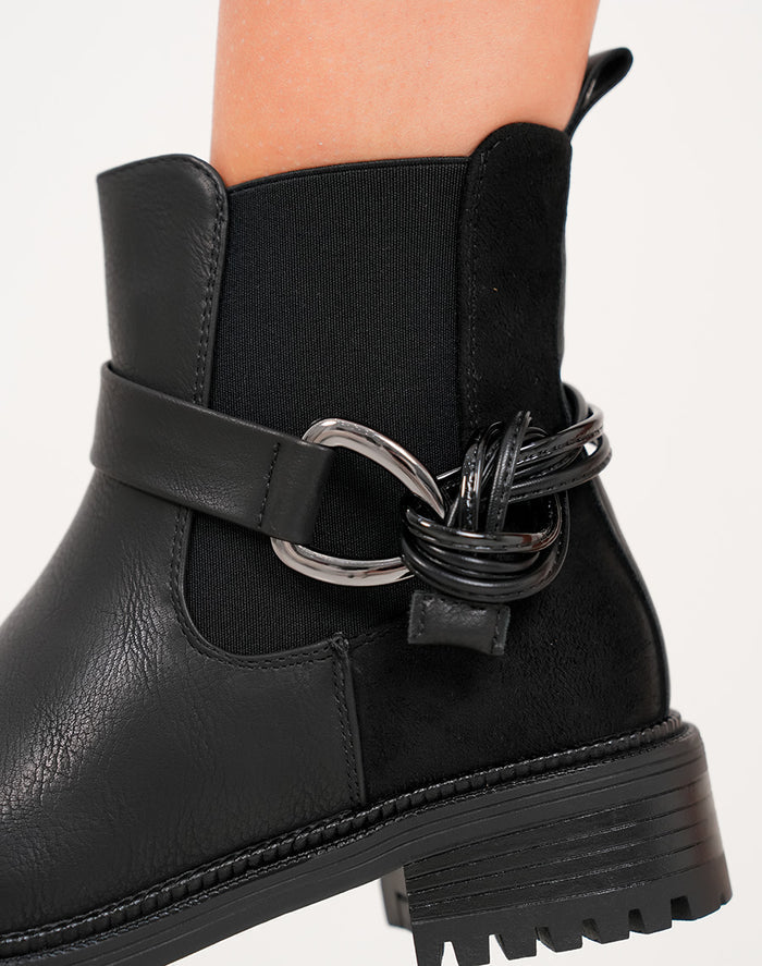 bottines avec sangle nouée