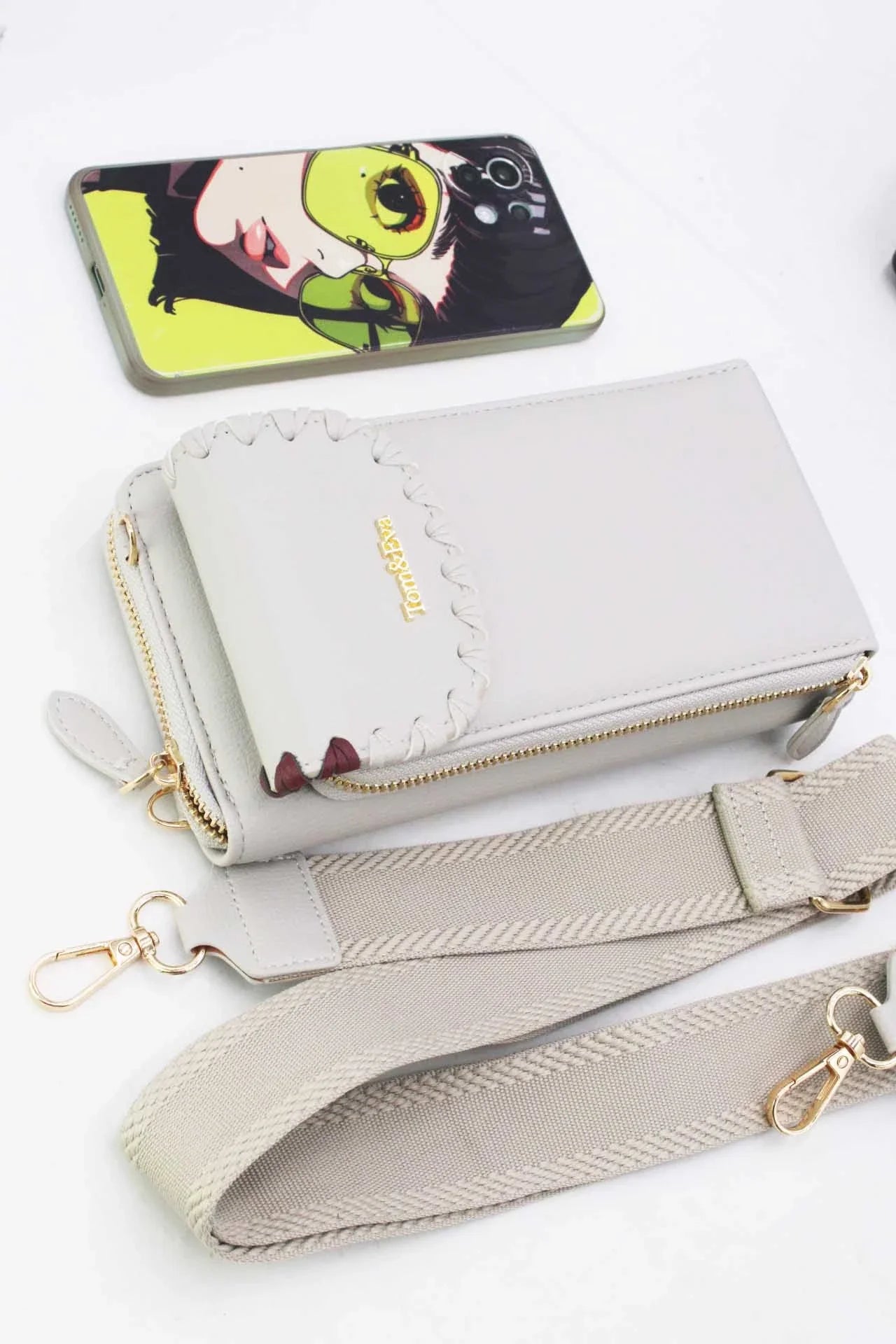 Pochette Téléphone Effet Grainé