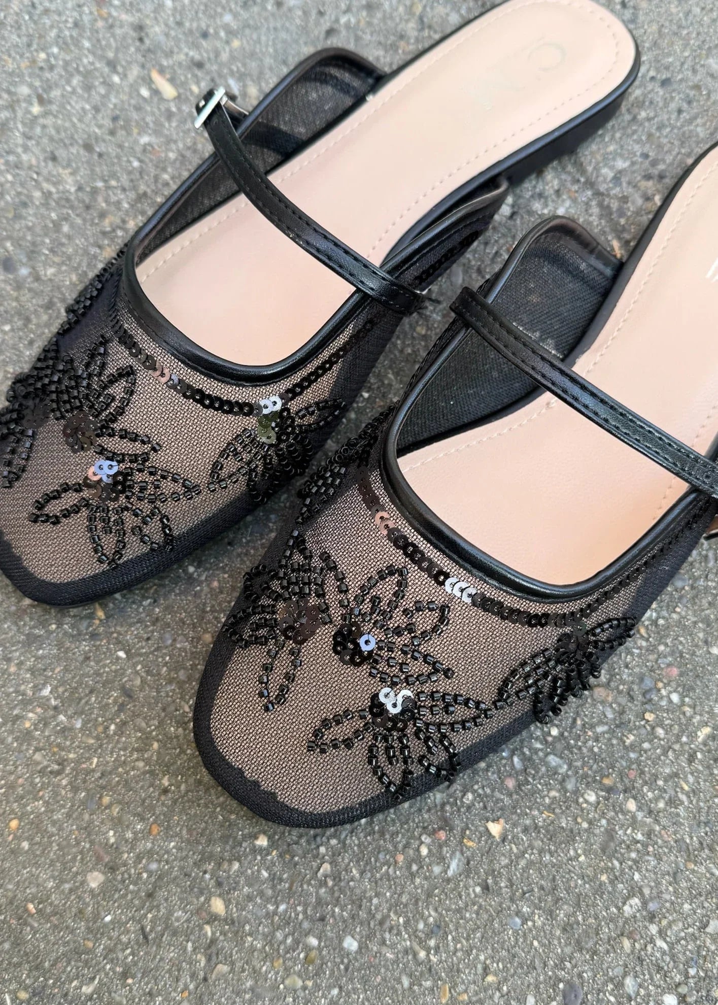 Babouche plates matière résille strassé