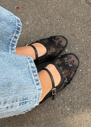 Babouche plates matière résille strassé